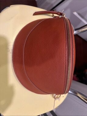 Universal Thread Round Crossbody in Cognac